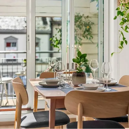 Loft By The Canal, High Ceiling & Balcony! - Car Available * Trondheim